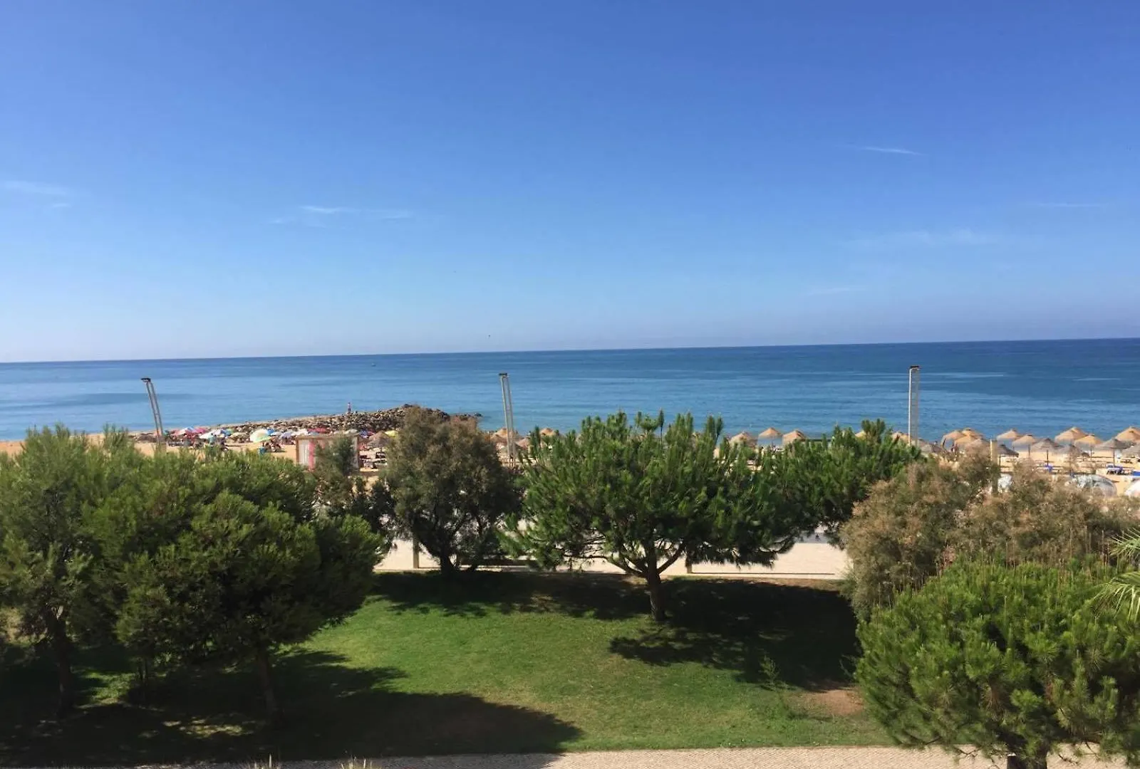 Apartamentos Carteia Quarteira