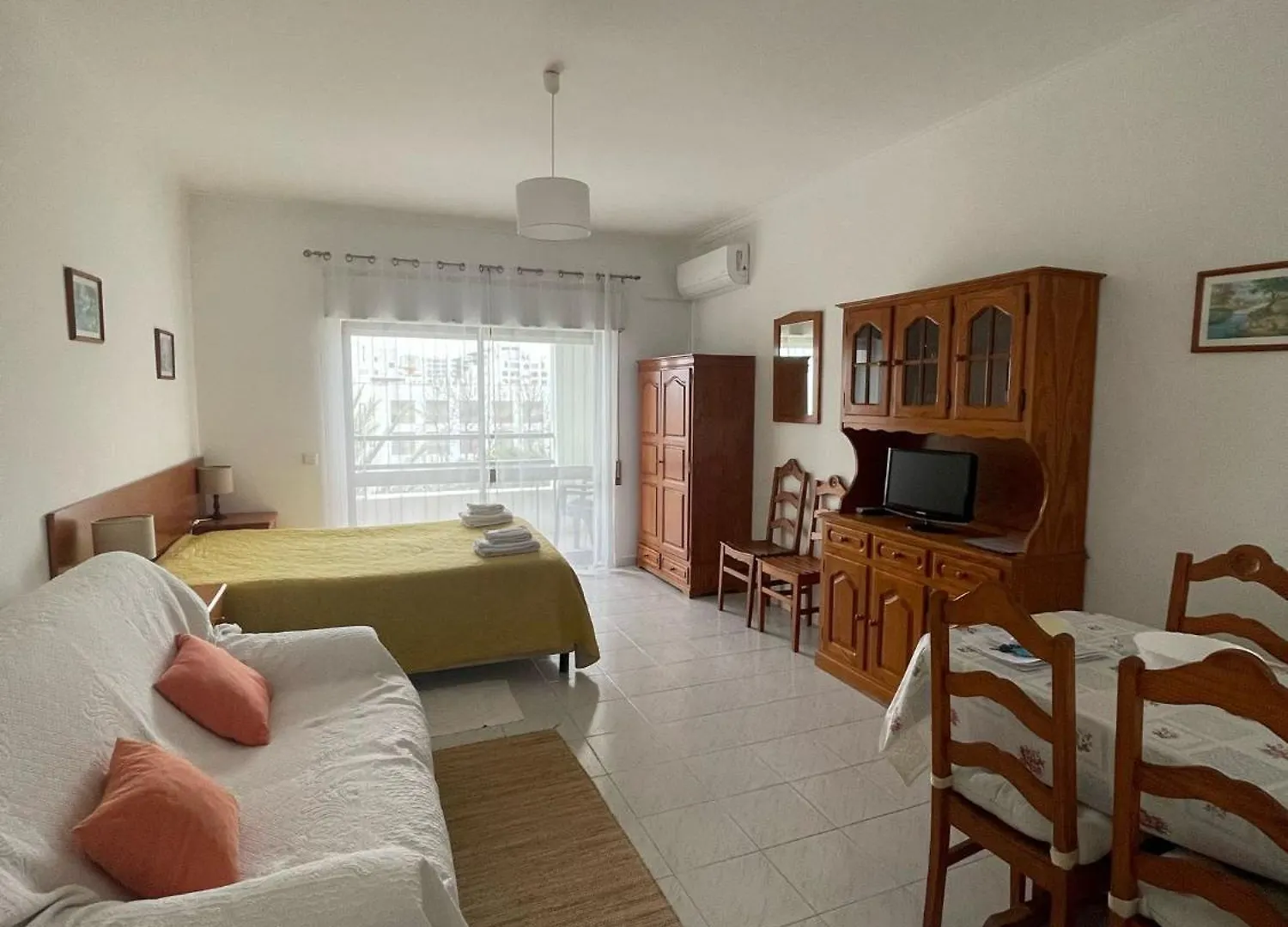 Apartamentos Carteia Quarteira Portugal
