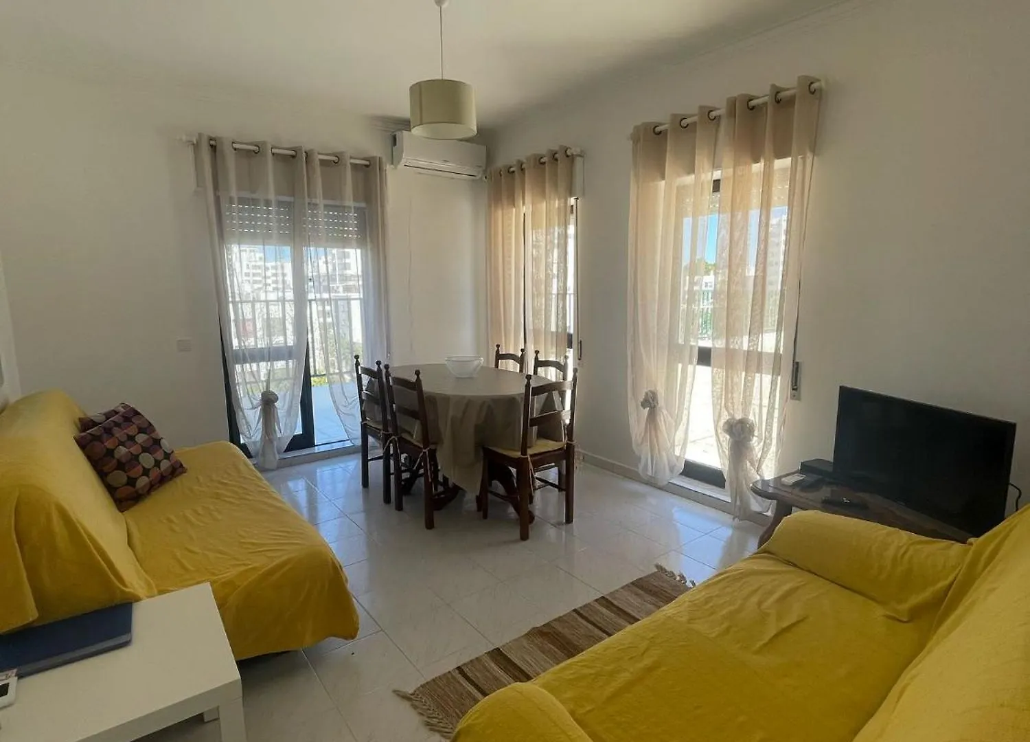 Apartamentos Carteia Quarteira 0*,  Portugal