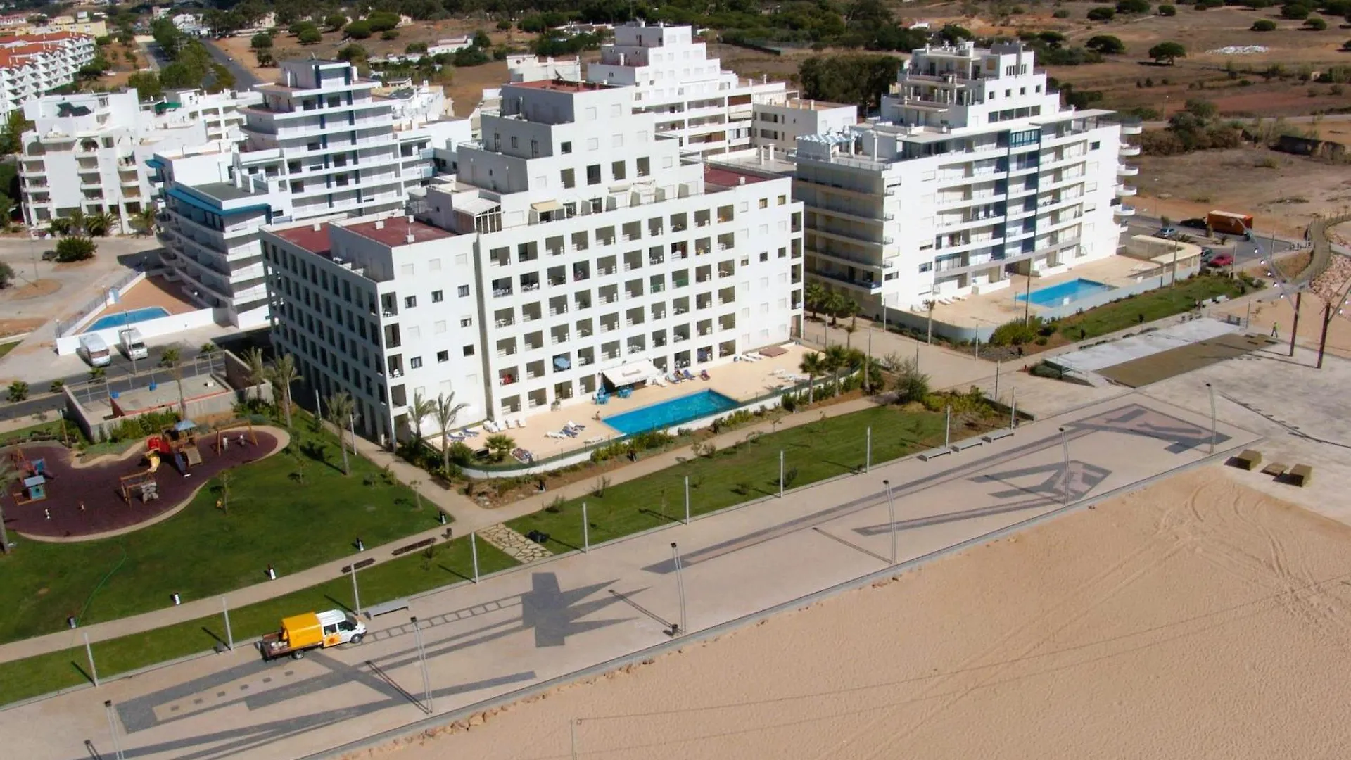 Apartamentos Carteia Quarteira