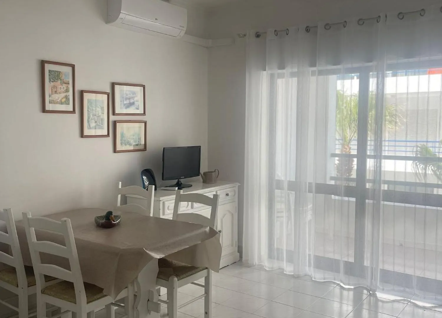 Apartamentos Carteia Quarteira